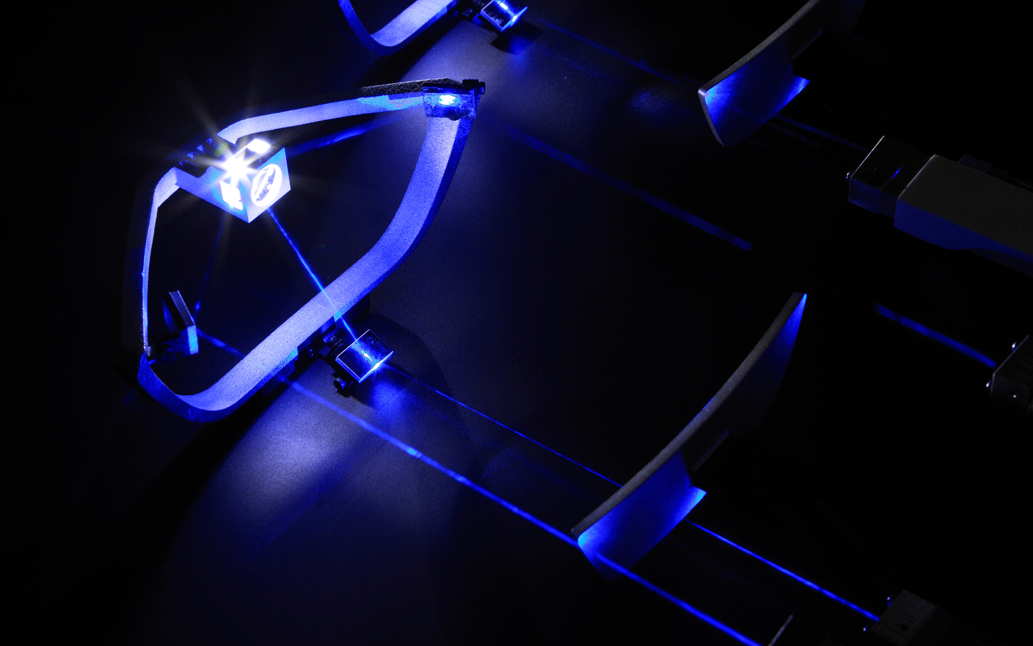 BMW-laser-headlght-top-down-view