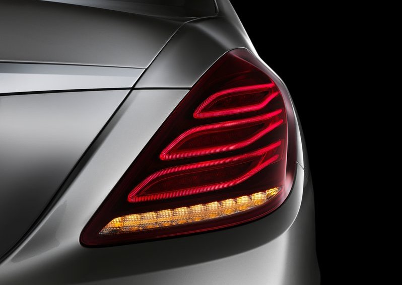 Mercedes-Benz-S-Class_2014_800x600_wallpaper_33