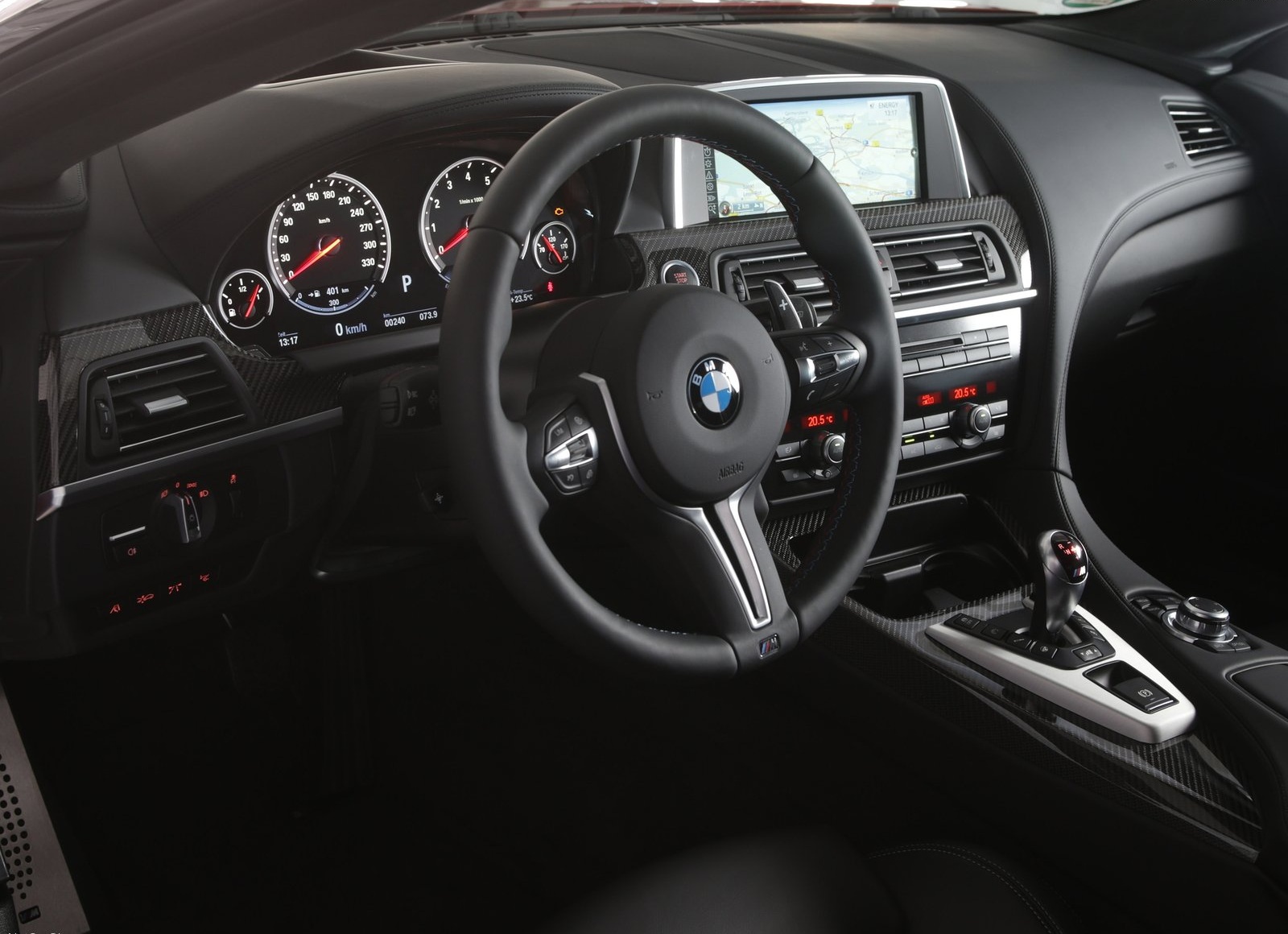 BMW M5 2014 приборная панель
