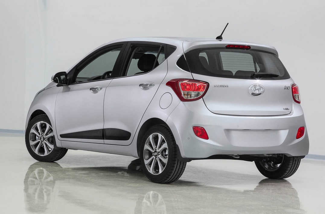 Hyundai i10 - второе поколение сзади