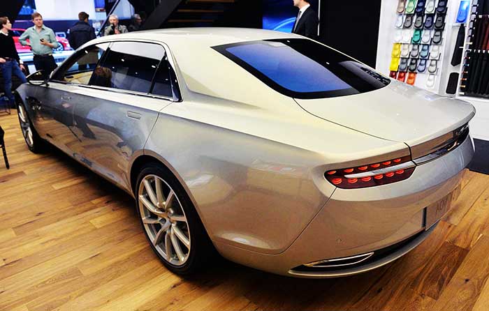 Aston Martin Lagonda Taraf - вид сзади новинки Женевы 2015 от Aston Martin