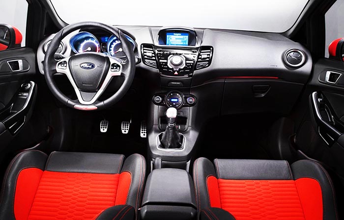 Интерьер Ford Fiesta ST Ford Fiesta ST