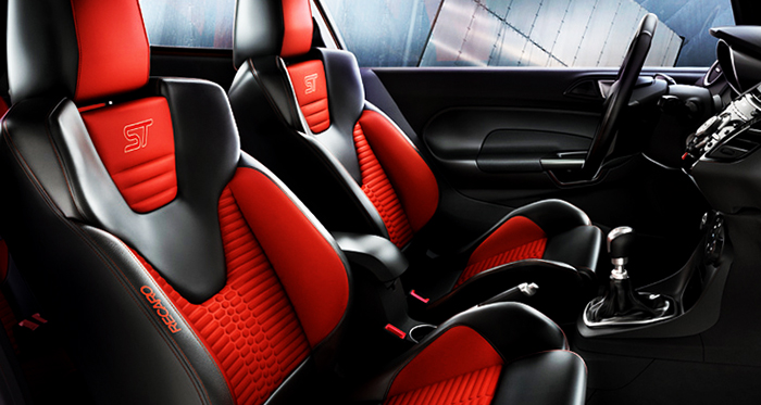 Ford Fiesta ST - передние сиденья Ford Fiesta ST
