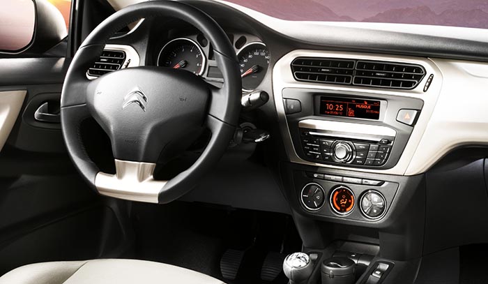 Интерьер Citroen C-Elysee Citroen C-Elysee