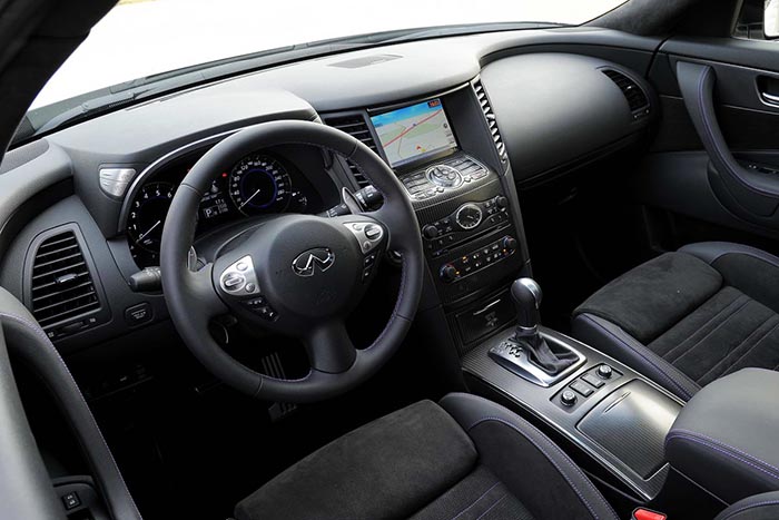 Интерьер Infiniti FX Sebastian Vettel Infiniti FX №5