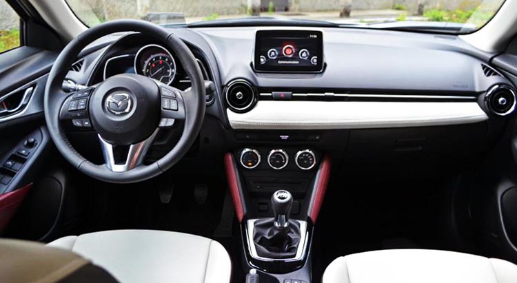 Интерьер Mazda CX-3 G120 Mazda CX-3 G120 №2