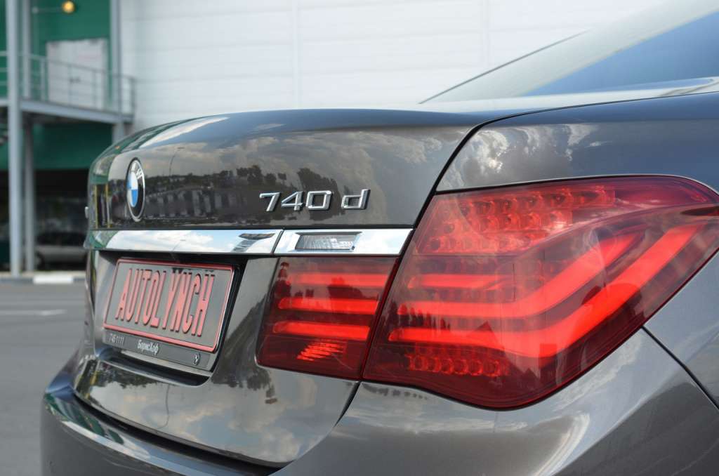 BMW 7 LCI