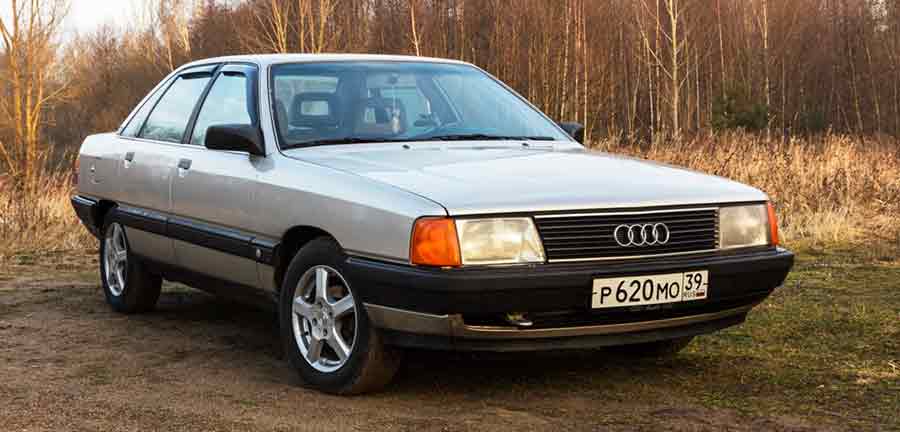 Меняем моторное масло на Audi 100