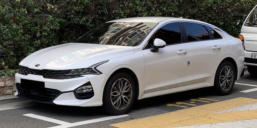 Автомобили Kia у официального дилера в Минске