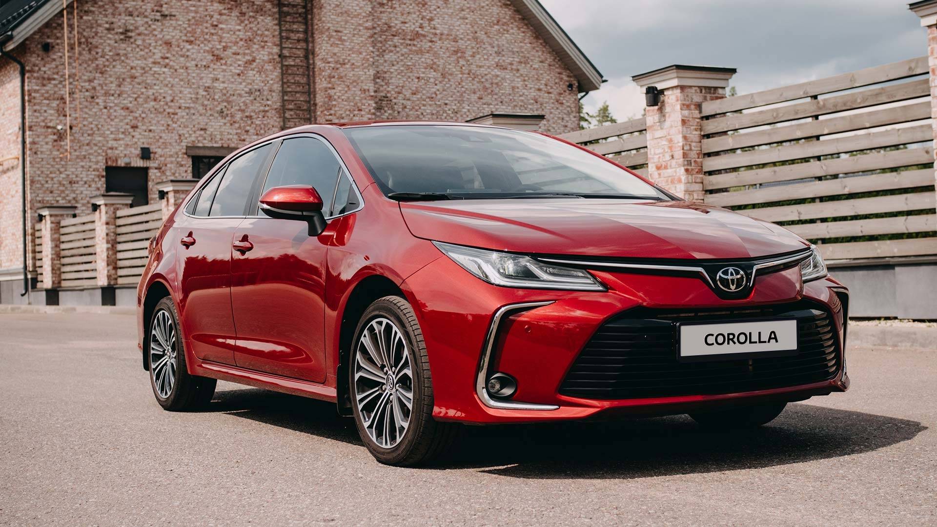 Все характеристики автомобиля Toyota Corolla